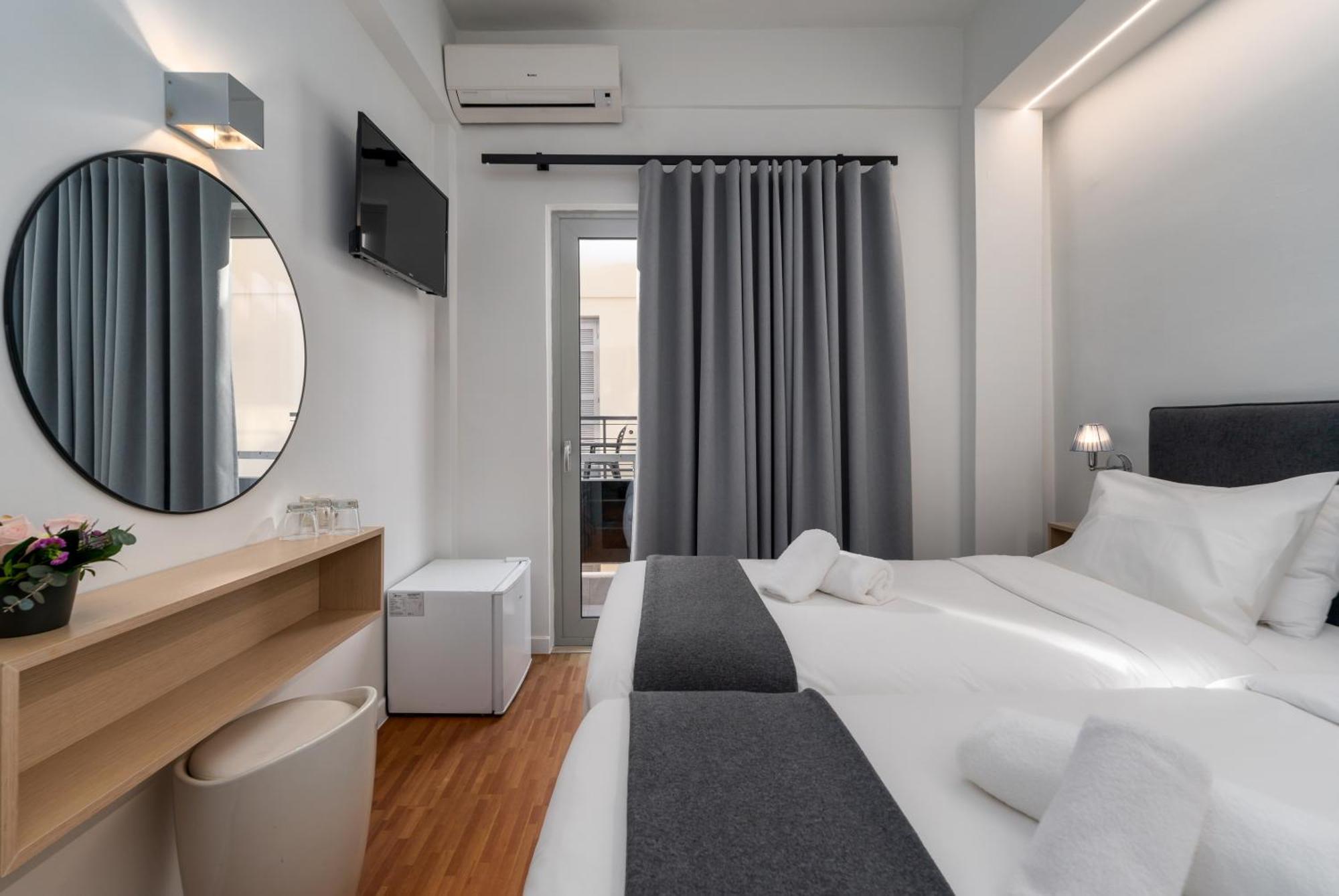 Hotel Adonis Athena Bagian luar foto