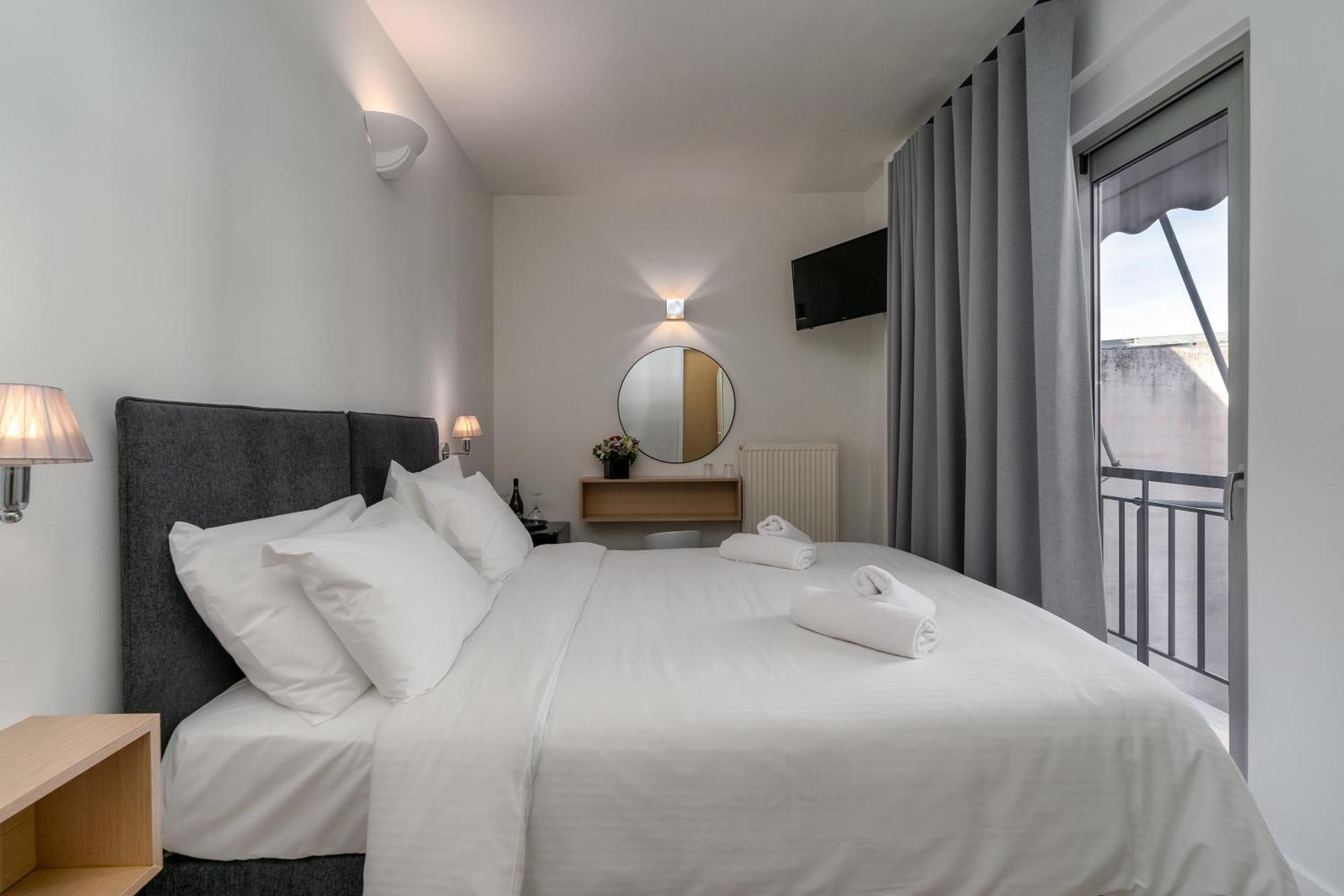 Hotel Adonis Athena Bagian luar foto