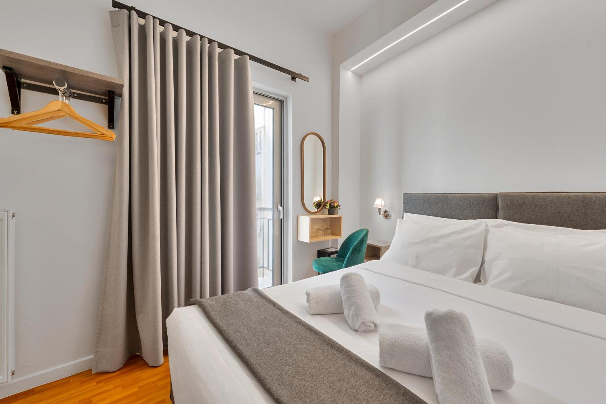 Hotel Adonis Athena Bagian luar foto